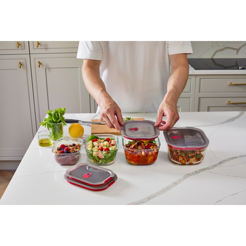 black-blum-glass-multi-function-closing-lid-meal-prep-1.jpg