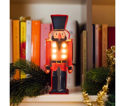 LEGAMI dekoratiivne valgustus Pähklipureja